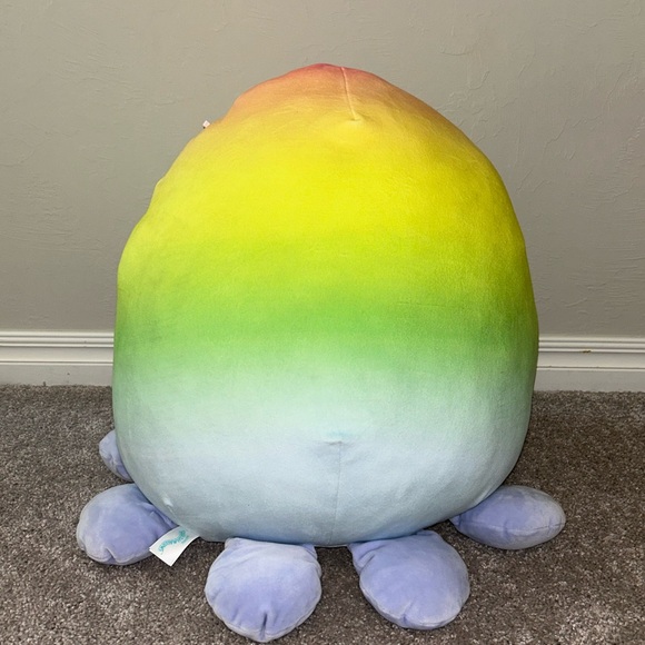 Large Elodie Octopus Squishmellow - Picture 5 of 6